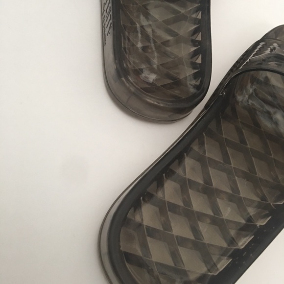 Fenty Puma by Rihanna Grey Spike Slides - Picture 6 of 7